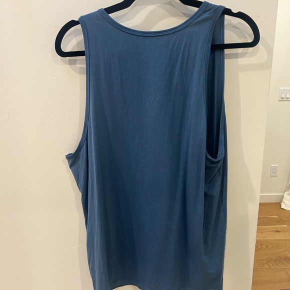 Lululemon fundamental tank top - Picture 2 of 2